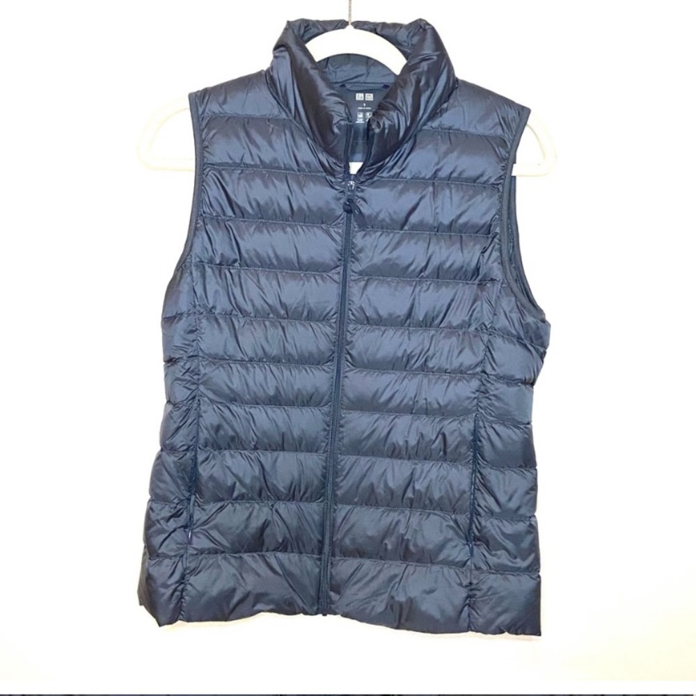 Uniqlo Zip Up Vest Gray